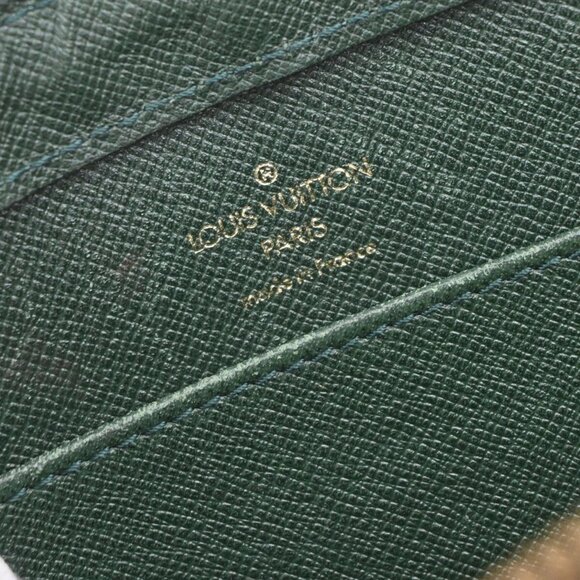 LOUIS VUITTON LV Logo BAIKAL Clutch Hand Bag Taiga Leather Epicea M30184 02EE828 - Picture 15 of 16